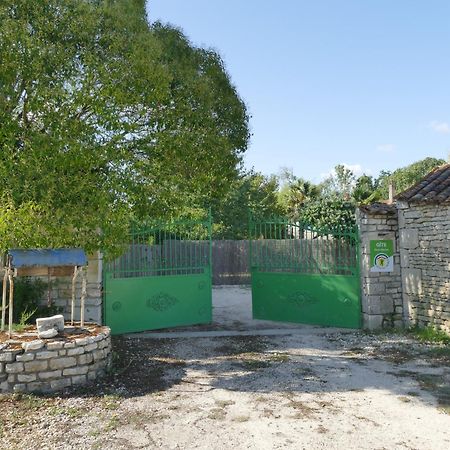 Le Gite De Malecot Gite Familial De 5 Personnes Кулон Экстерьер фото