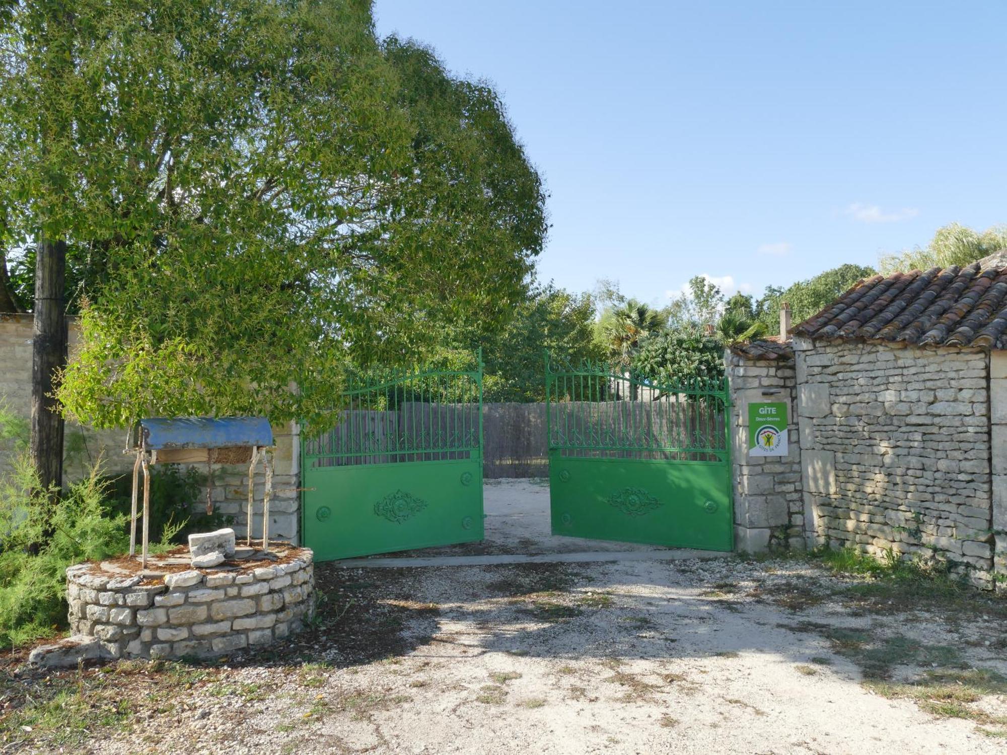 Le Gite De Malecot Gite Familial De 5 Personnes Кулон Экстерьер фото